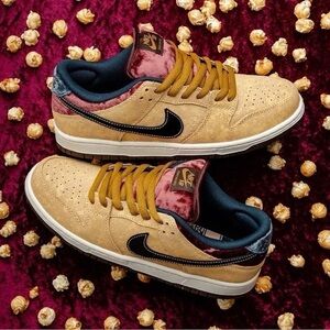 🍷 Nike Dunk Low SB City of Cinema 🍷